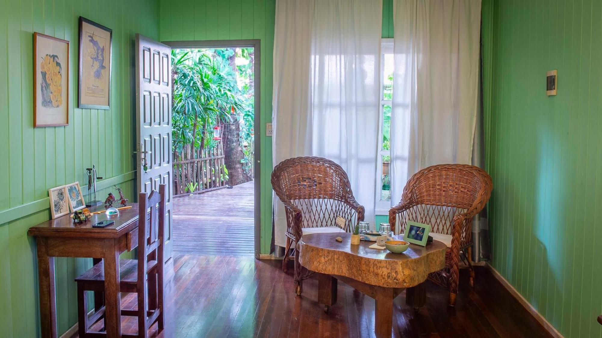 Secret Garden Iguazu Bed & Breakfast Пуерто Игуасу Екстериор снимка